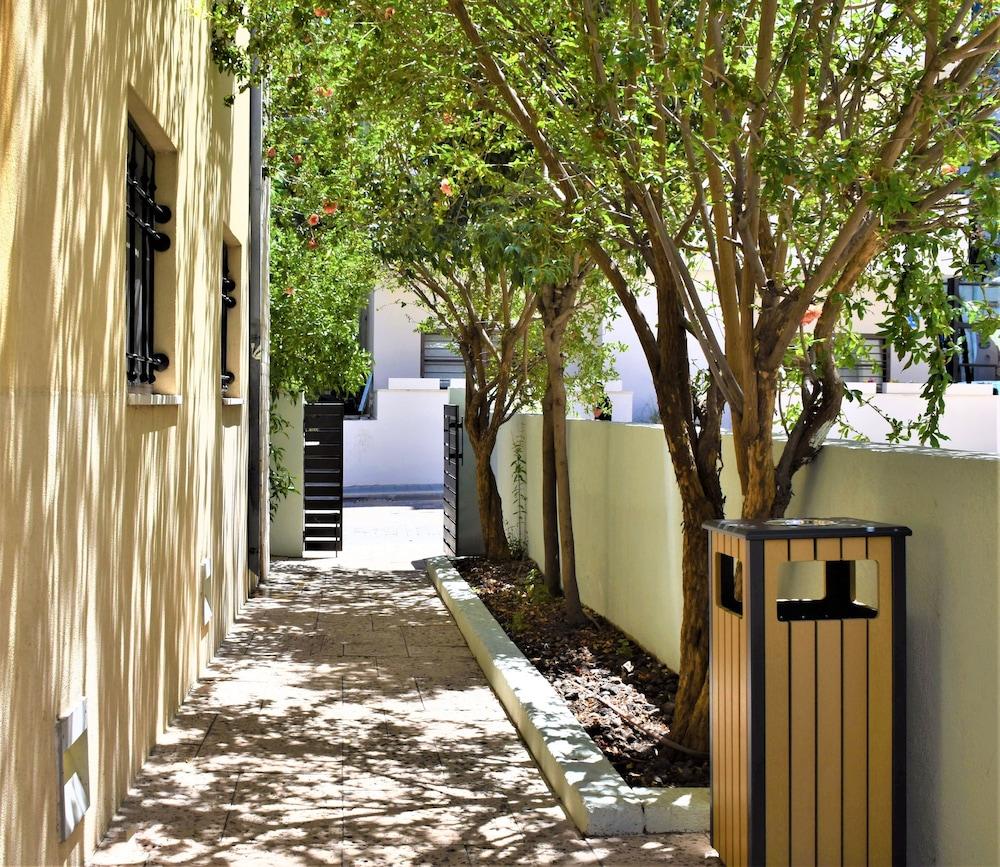 Rothschild Residence By Zvieli Tel Aviv Exteriör bild